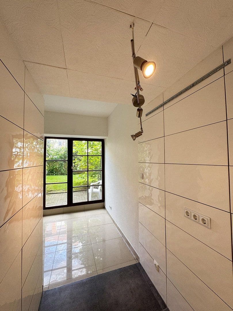 Prenájom bytu 2-izbový 42 m², Duisburg, Severné Porýnie - Westfálsko Prenájom bytu 2-izbový 42 m², Duisburg, Severné Porýnie - Westfálsko