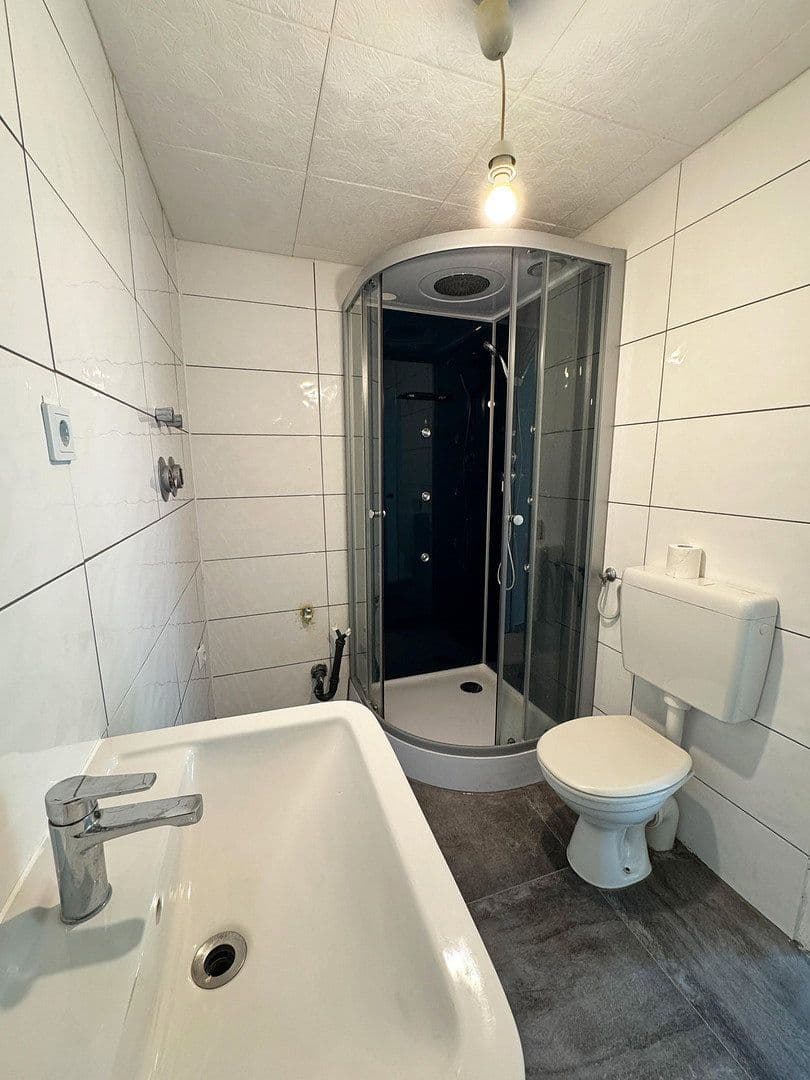 Prenájom bytu 2-izbový 42 m², Duisburg, Severné Porýnie - Westfálsko Prenájom bytu 2-izbový 42 m², Duisburg, Severné Porýnie - Westfálsko