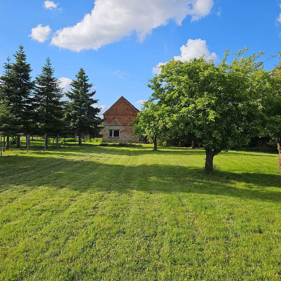Predaj domu 150 m², pozemok 5.000 m², Neuenklitsche 15, Jerichow, Sasko-Anhaltsko Predaj domu 150 m², pozemok 5.000 m², Neuenklitsche 15, Jerichow, Sasko-Anhaltsko