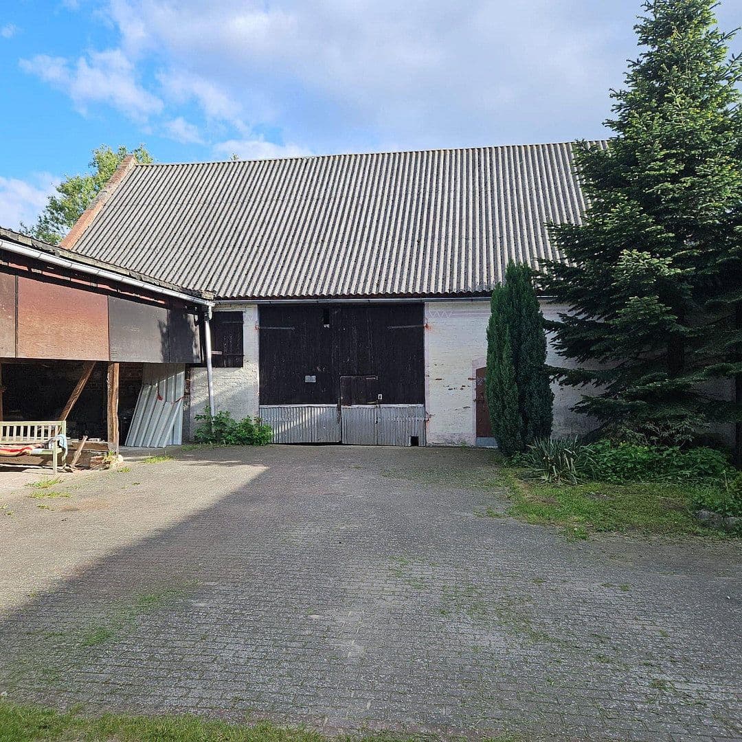Predaj domu 150 m², pozemok 5.000 m², Neuenklitsche 15, Jerichow, Sasko-Anhaltsko Predaj domu 150 m², pozemok 5.000 m², Neuenklitsche 15, Jerichow, Sasko-Anhaltsko