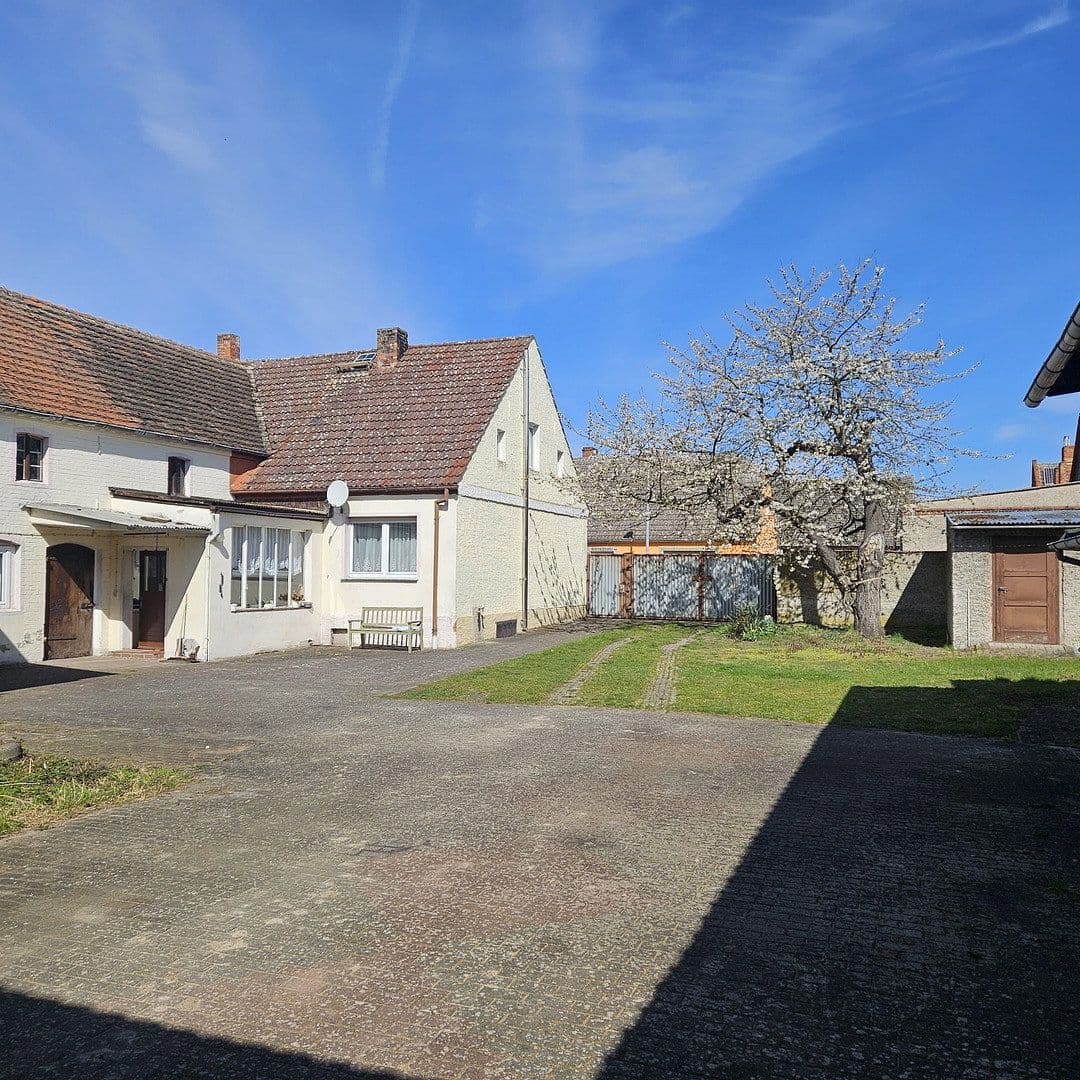 Predaj domu 150 m², pozemok 5.000 m², Neuenklitsche 15, Jerichow, Sasko-Anhaltsko Predaj domu 150 m², pozemok 5.000 m², Neuenklitsche 15, Jerichow, Sasko-Anhaltsko