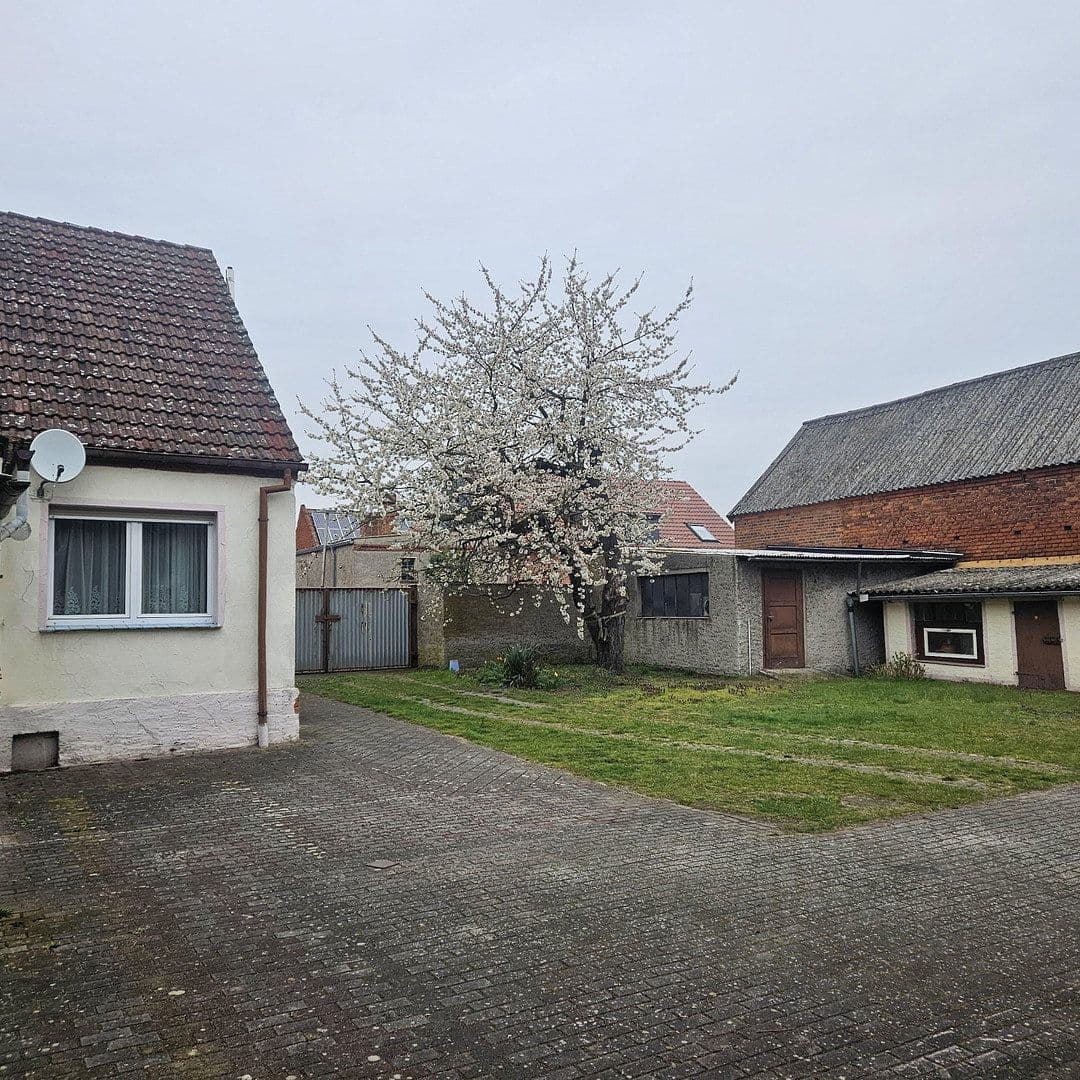 Predaj domu 150 m², pozemok 5.000 m², Neuenklitsche 15, Jerichow, Sasko-Anhaltsko Predaj domu 150 m², pozemok 5.000 m², Neuenklitsche 15, Jerichow, Sasko-Anhaltsko