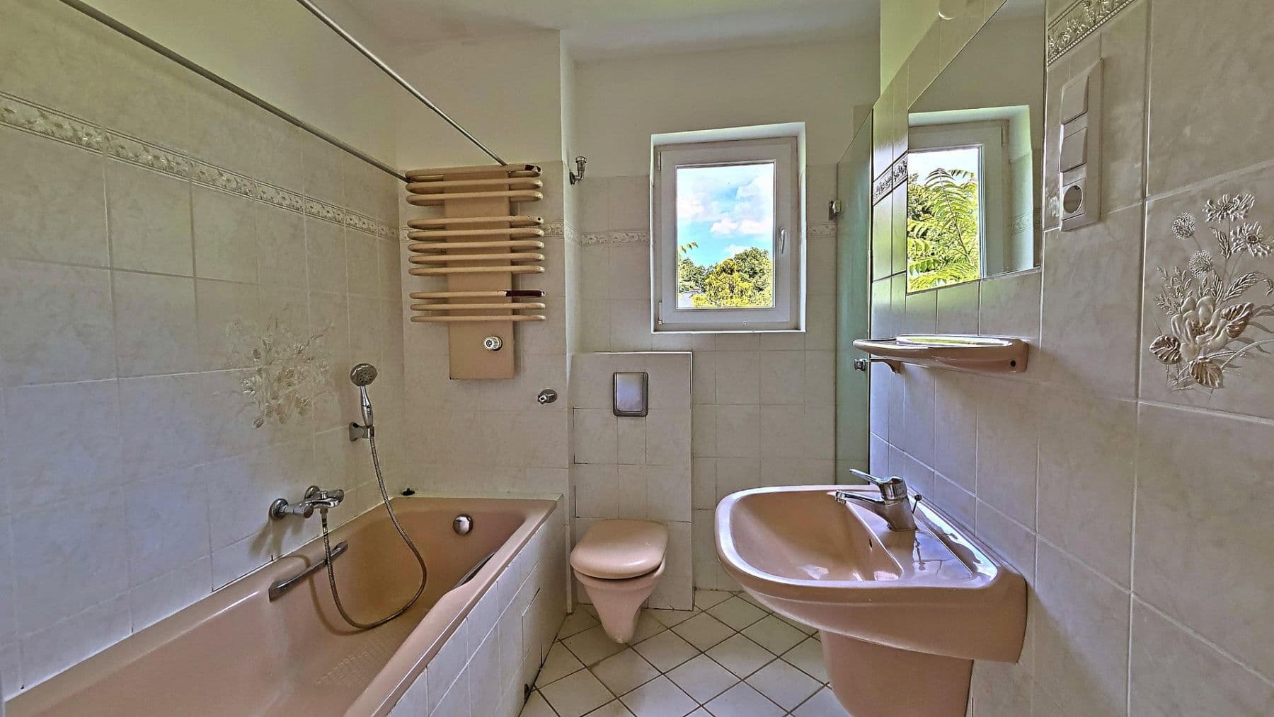 Predaj domu 93 m², pozemok 280 m², Berlin, Berlín Predaj domu 93 m², pozemok 280 m², Berlin, Berlín