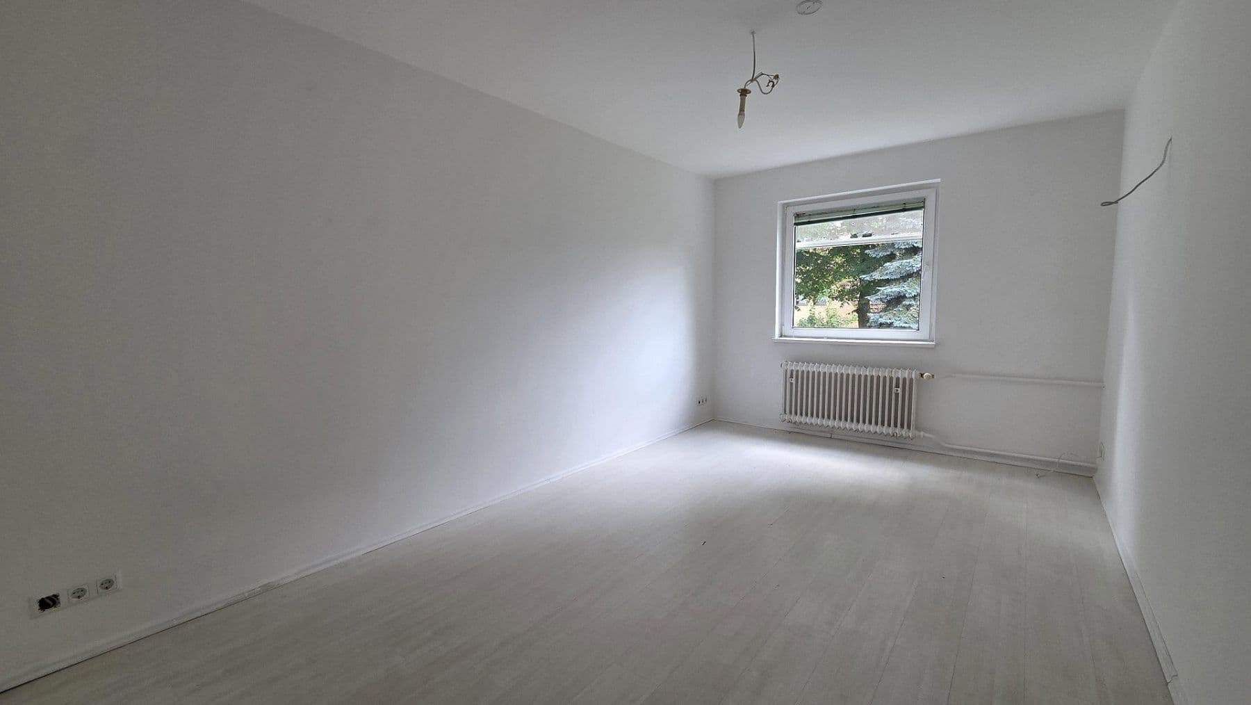 Predaj domu 93 m², pozemok 280 m², Berlin, Berlín Predaj domu 93 m², pozemok 280 m², Berlin, Berlín