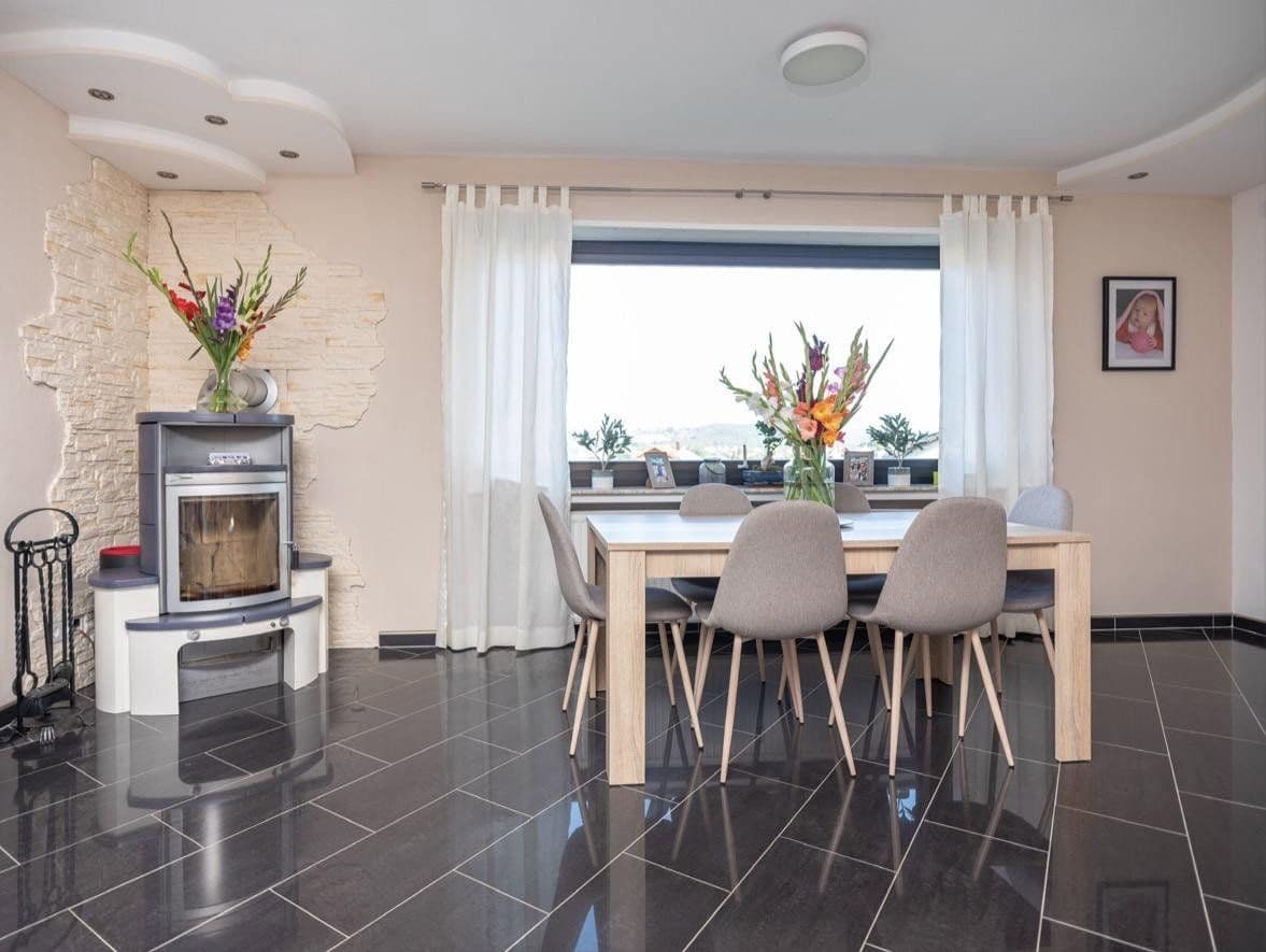 Predaj domu 240 m², pozemok 769 m², Krappelroth 29, Schmelz, Sársko Predaj domu 240 m², pozemok 769 m², Krappelroth 29, Schmelz, Sársko