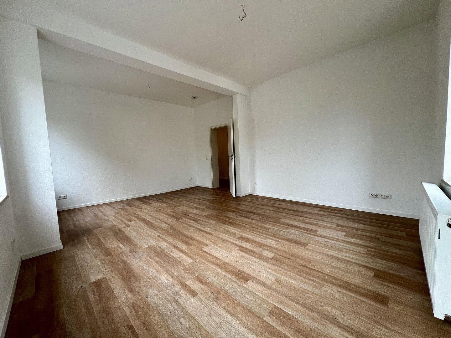 Prenájom bytu 4-izbový 106 m², Stötteritzer Landstraße 30, Leipzig, Sasko Prenájom bytu 4-izbový 106 m², Stötteritzer Landstraße 30, Leipzig, Sasko
