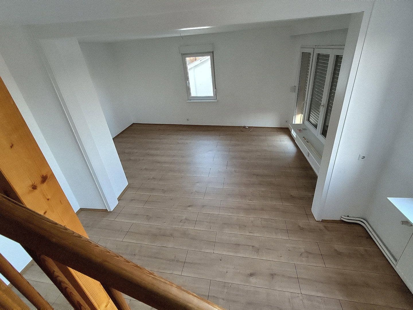 Prenájom bytu 3-izbový 120 m², Weinheim, Bádensko-Wurttembersko Prenájom bytu 3-izbový 120 m², Weinheim, Bádensko-Wurttembersko