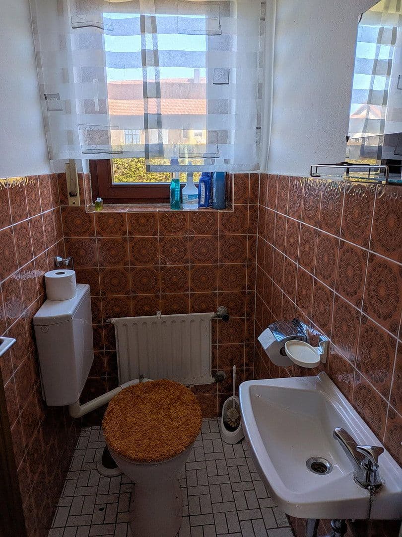 Predaj domu 175 m², pozemok 925 m², Schellenbachstr. 7, Eslarn, Bavorsko Predaj domu 175 m², pozemok 925 m², Schellenbachstr. 7, Eslarn, Bavorsko