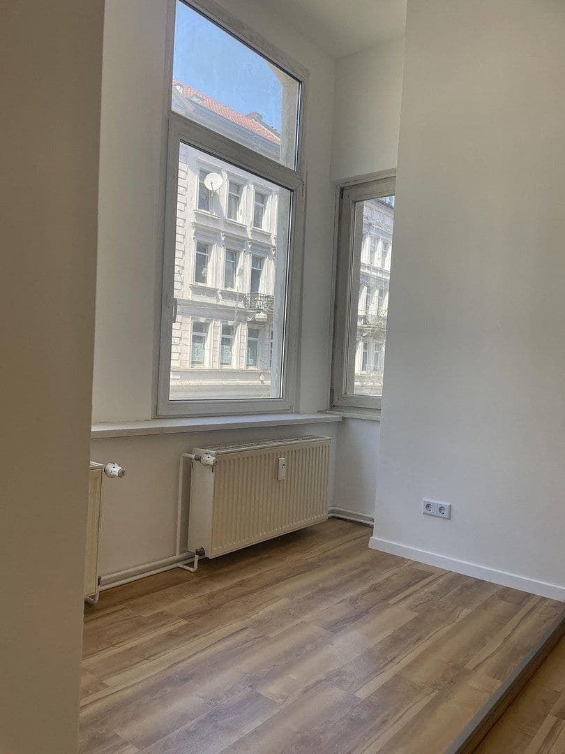 Prenájom bytu 5-izbový 141 m², Friedrich-Wilhelm-Straße 38, Braunschweig, Dolné Sasko Prenájom bytu 5-izbový 141 m², Friedrich-Wilhelm-Straße 38, Braunschweig, Dolné Sasko