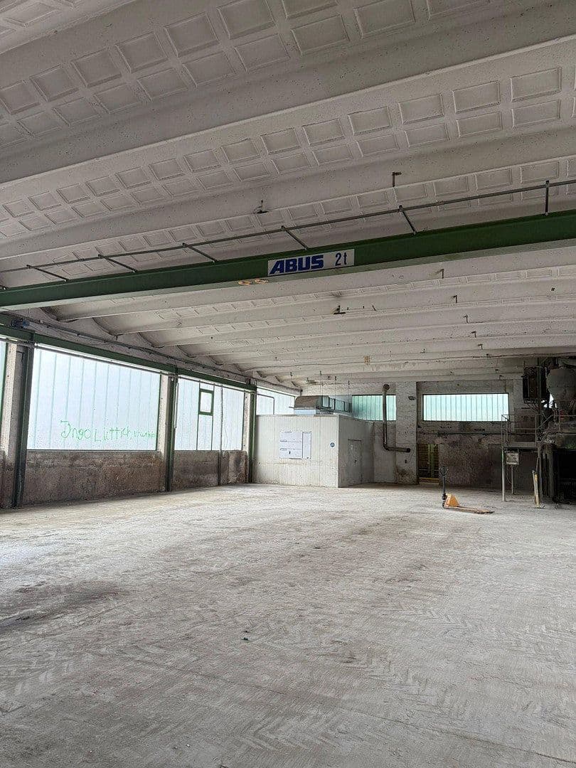Prenájom nebytového priestoru 2.200 m², Hohendorfer Marke, Merseburg, Sasko-Anhaltsko Prenájom nebytového priestoru 2.200 m², Hohendorfer Marke, Merseburg, Sasko-Anhaltsko