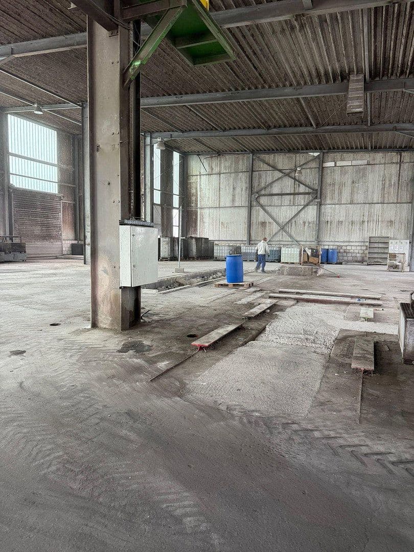 Prenájom nebytového priestoru 2.200 m², Hohendorfer Marke, Merseburg, Sasko-Anhaltsko Prenájom nebytového priestoru 2.200 m², Hohendorfer Marke, Merseburg, Sasko-Anhaltsko