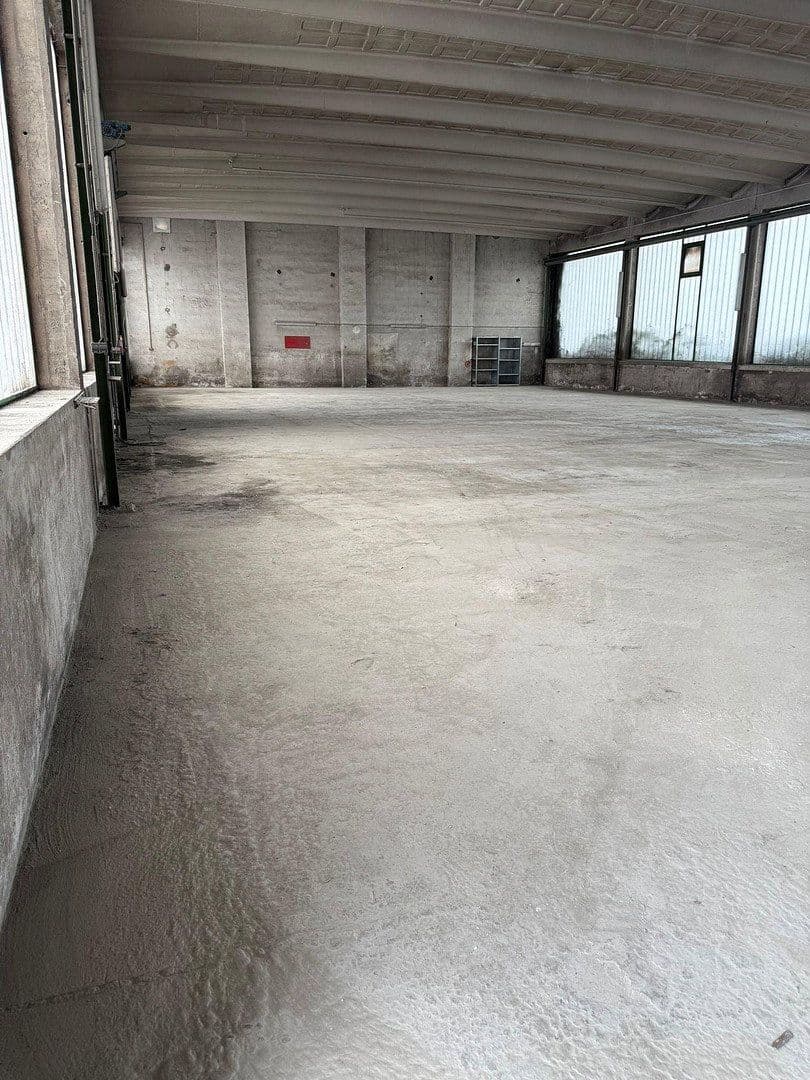 Prenájom nebytového priestoru 2.200 m², Hohendorfer Marke, Merseburg, Sasko-Anhaltsko Prenájom nebytového priestoru 2.200 m², Hohendorfer Marke, Merseburg, Sasko-Anhaltsko