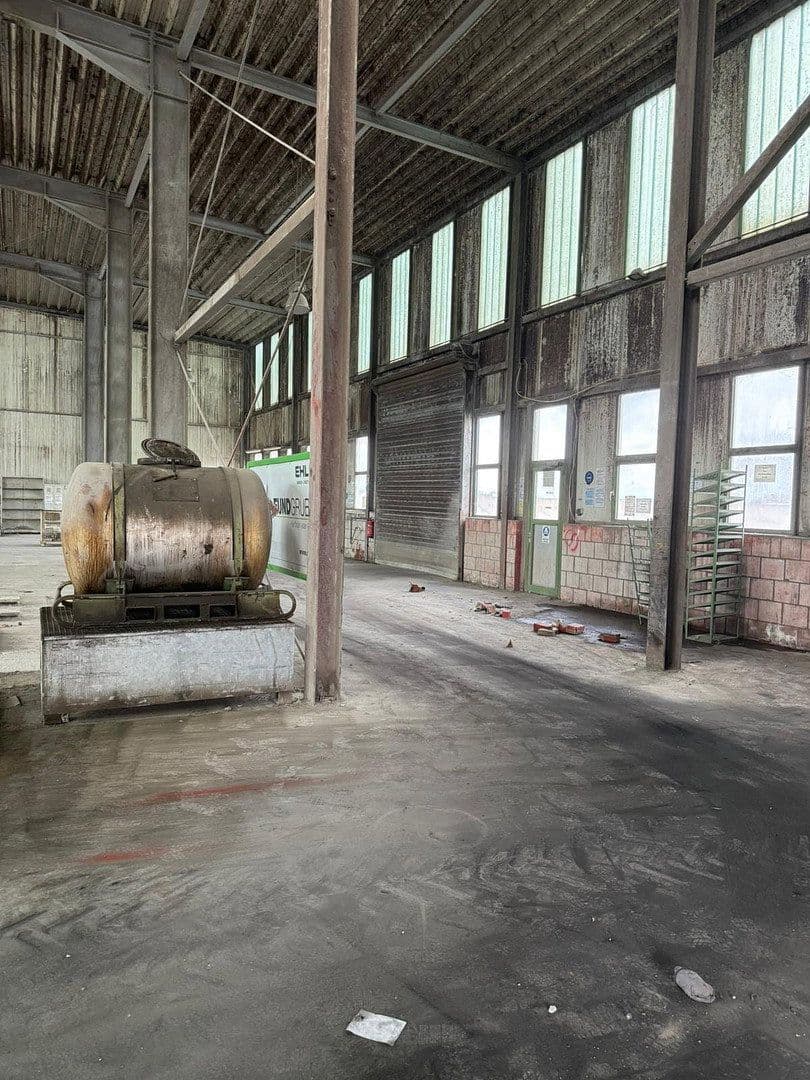 Prenájom nebytového priestoru 2.200 m², Hohendorfer Marke, Merseburg, Sasko-Anhaltsko Prenájom nebytového priestoru 2.200 m², Hohendorfer Marke, Merseburg, Sasko-Anhaltsko