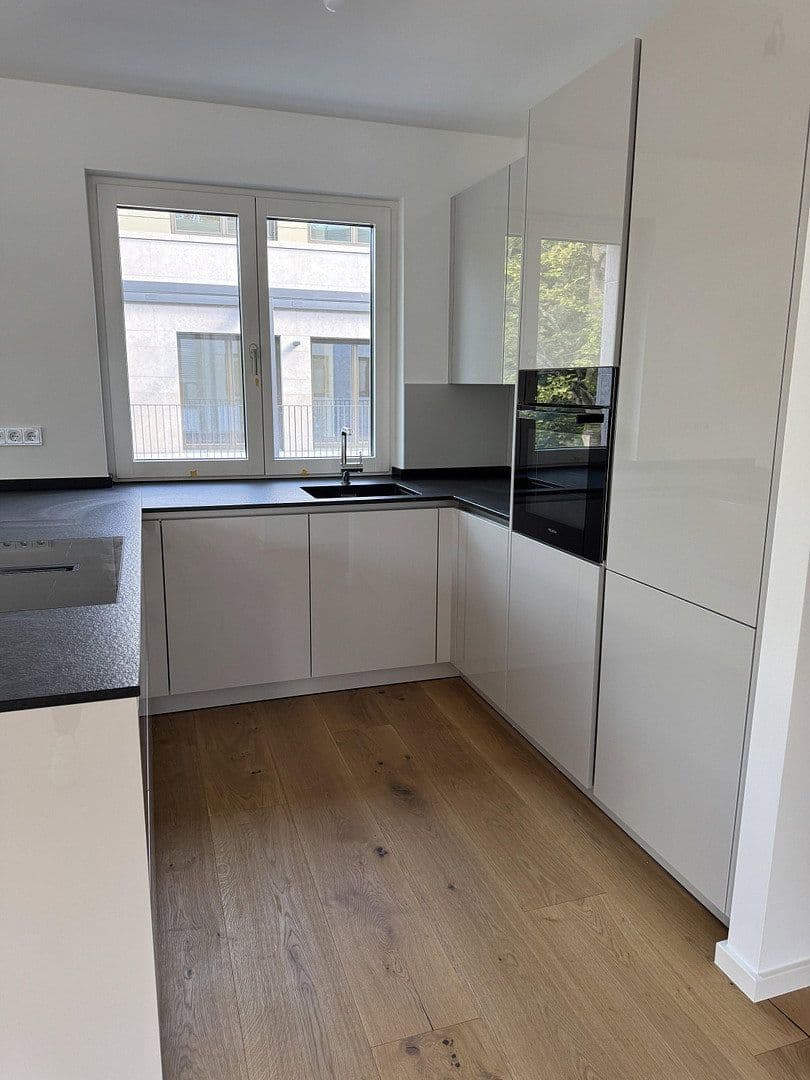 Prenájom bytu 3-izbový 110 m², Buchschlager Allee 29-33, Dreieich, Hesensko Prenájom bytu 3-izbový 110 m², Buchschlager Allee 29-33, Dreieich, Hesensko