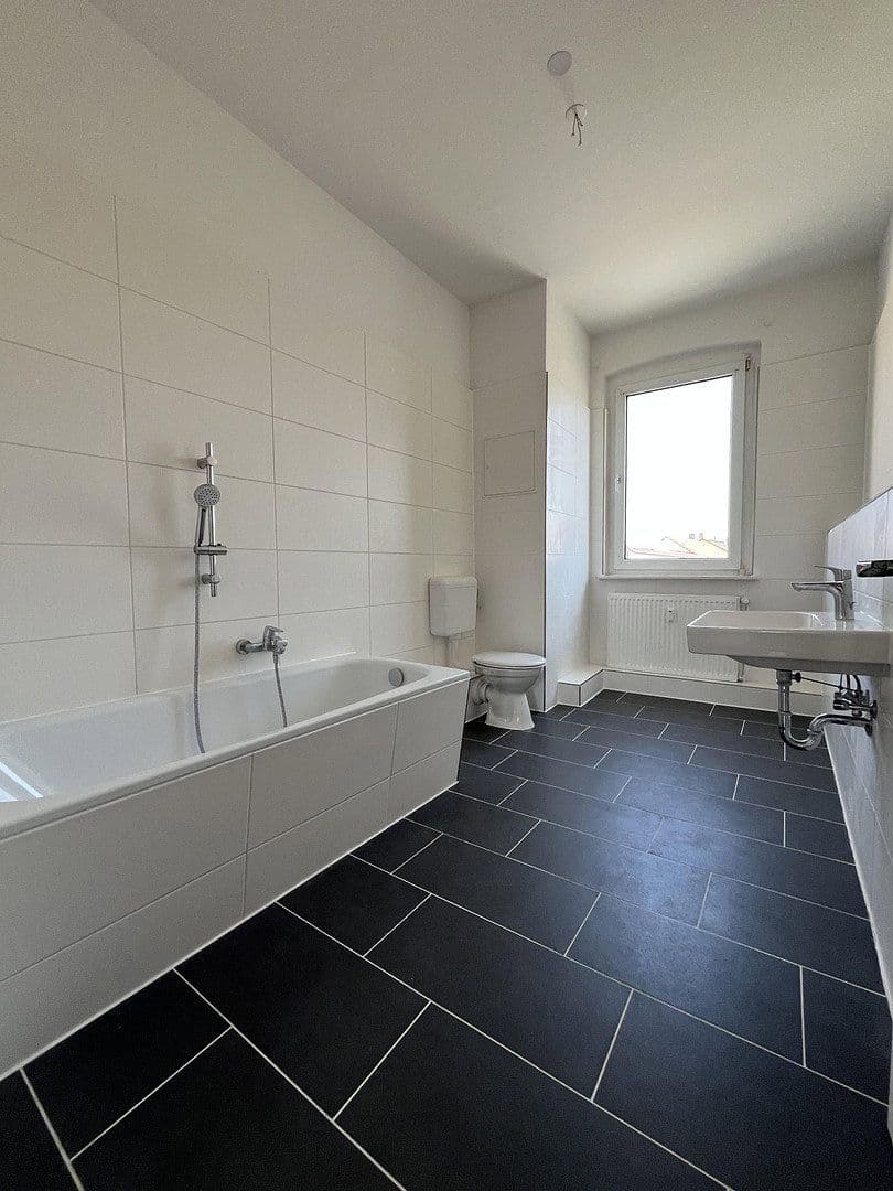 Prenájom bytu 4-izbový 113 m², Franz-Ludwig-Rasch-Straße 12, Naumburg (Saale), Sasko-Anhaltsko Prenájom bytu 4-izbový 113 m², Franz-Ludwig-Rasch-Straße 12, Naumburg (Saale), Sasko-Anhaltsko
