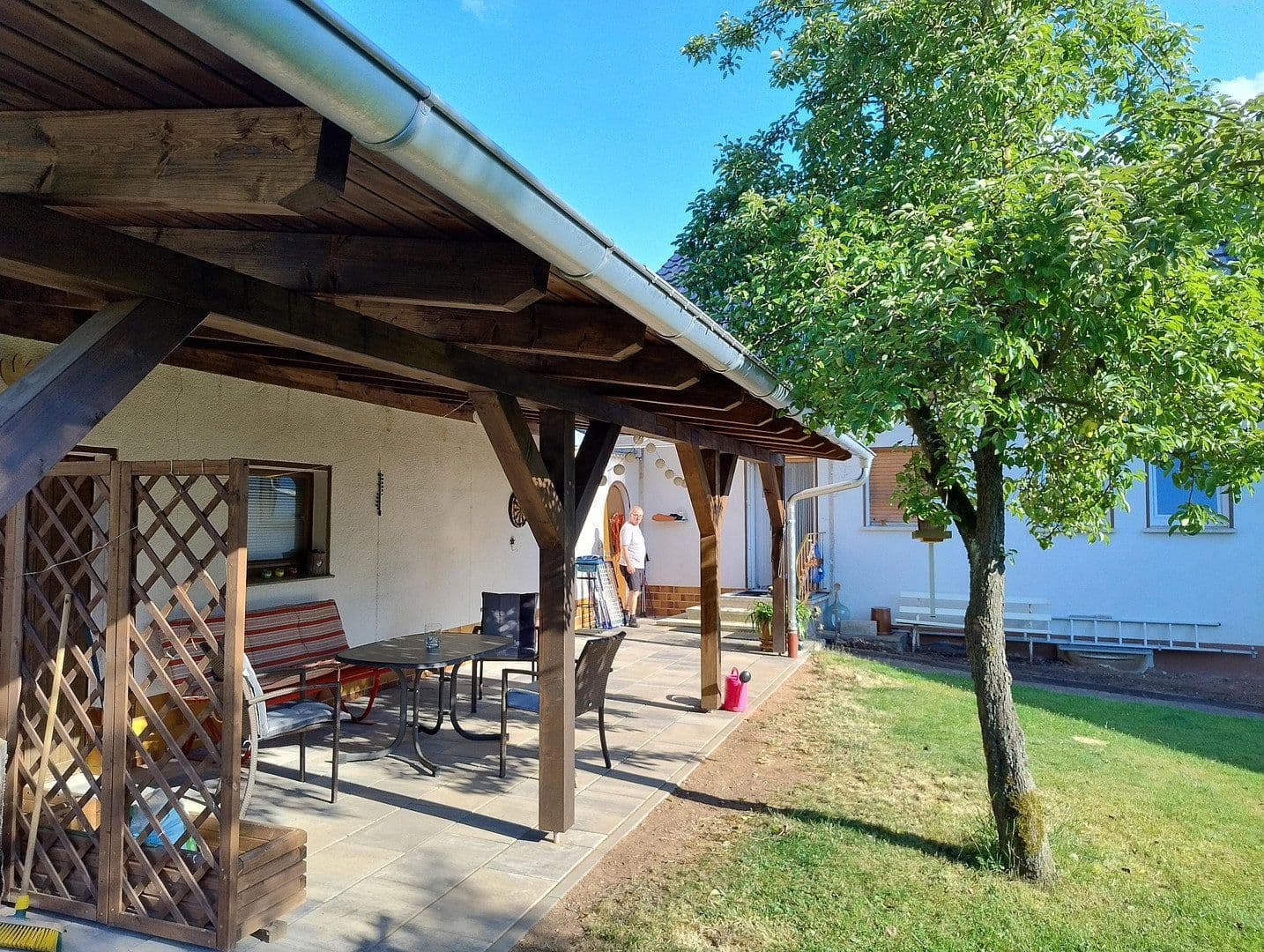 Predaj domu 180 m², pozemok 611 m², Herleshausen, Hesensko Predaj domu 180 m², pozemok 611 m², Herleshausen, Hesensko