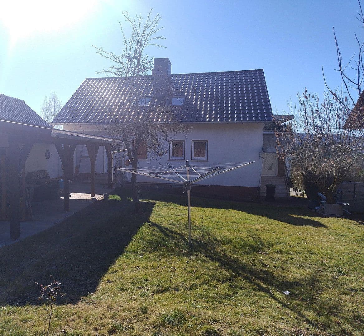 Predaj domu 180 m², pozemok 611 m², Herleshausen, Hesensko Predaj domu 180 m², pozemok 611 m², Herleshausen, Hesensko