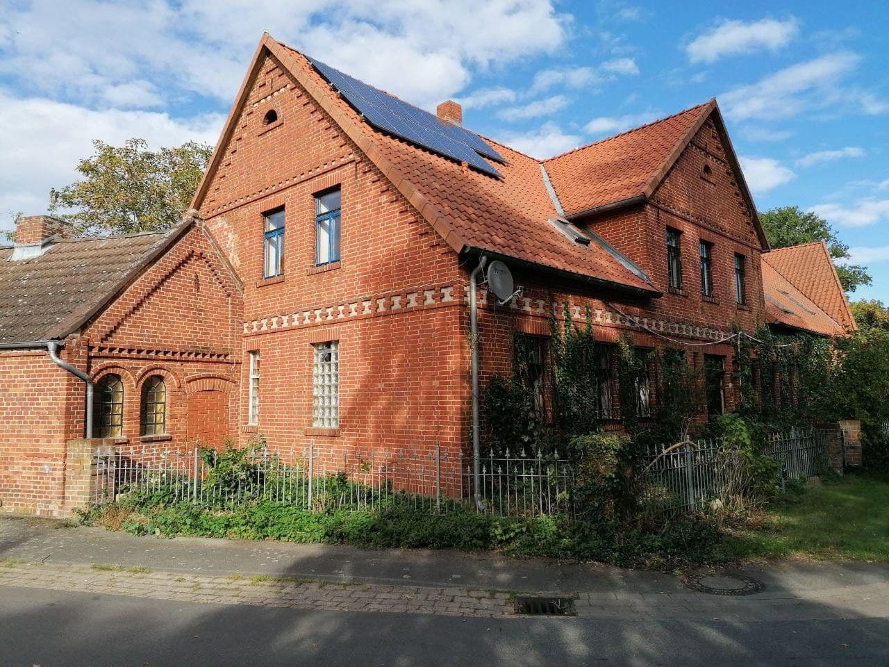 Predaj domu 540 m², pozemok 1.706 m², Lemgow, Dolné Sasko Predaj domu 540 m², pozemok 1.706 m², Lemgow, Dolné Sasko