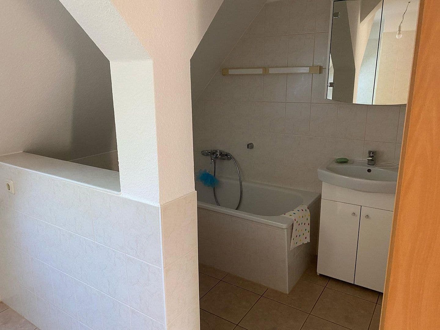 Prenájom bytu 3-izbový 46 m², Friedensstraße 19, Elsteraue, Sasko-Anhaltsko Prenájom bytu 3-izbový 46 m², Friedensstraße 19, Elsteraue, Sasko-Anhaltsko