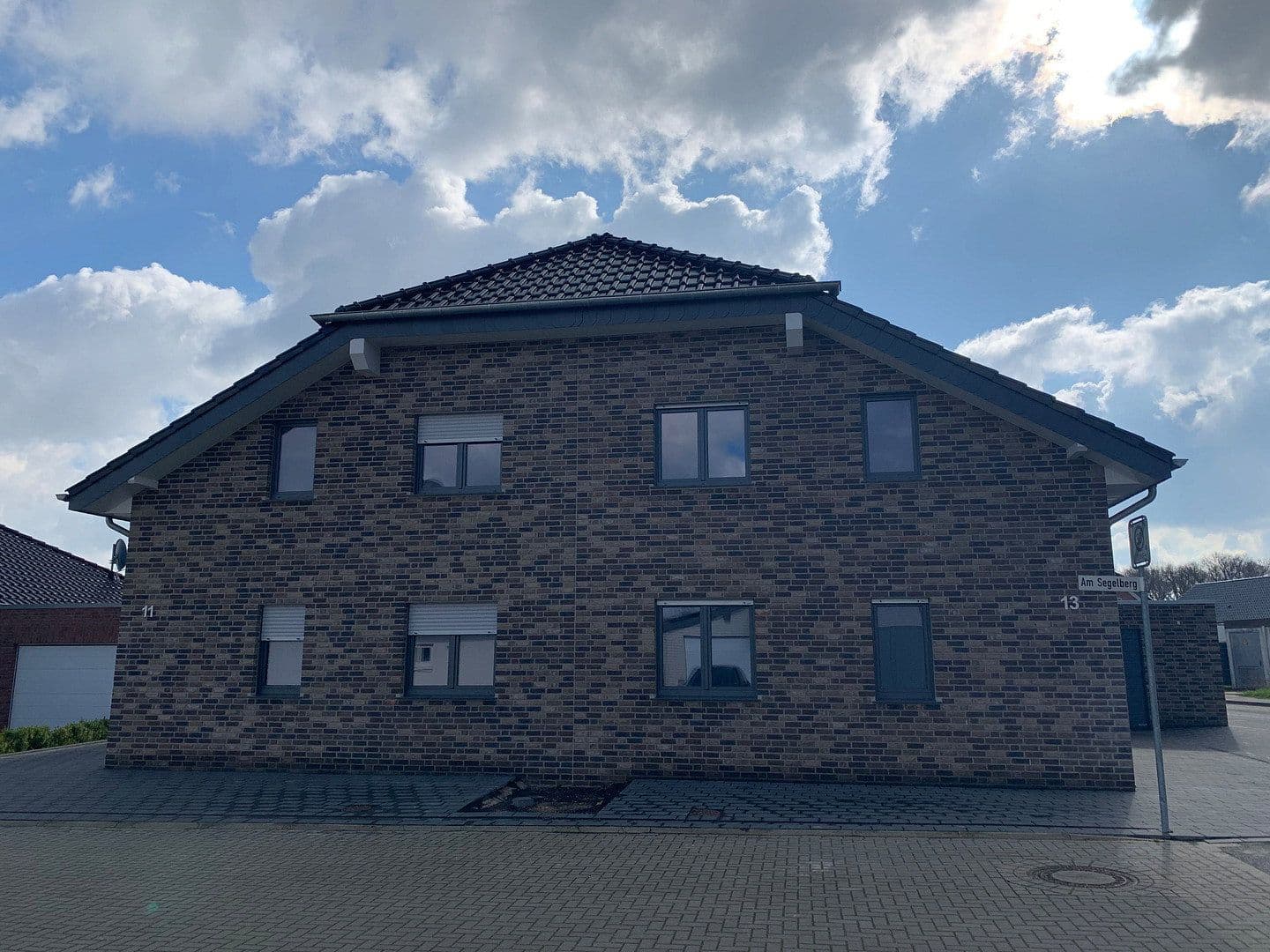 Prenájom bytu 2-izbový 80 m², Am Segelberg 13, Wassenberg, Severné Porýnie - Westfálsko Prenájom bytu 2-izbový 80 m², Am Segelberg 13, Wassenberg, Severné Porýnie - Westfálsko