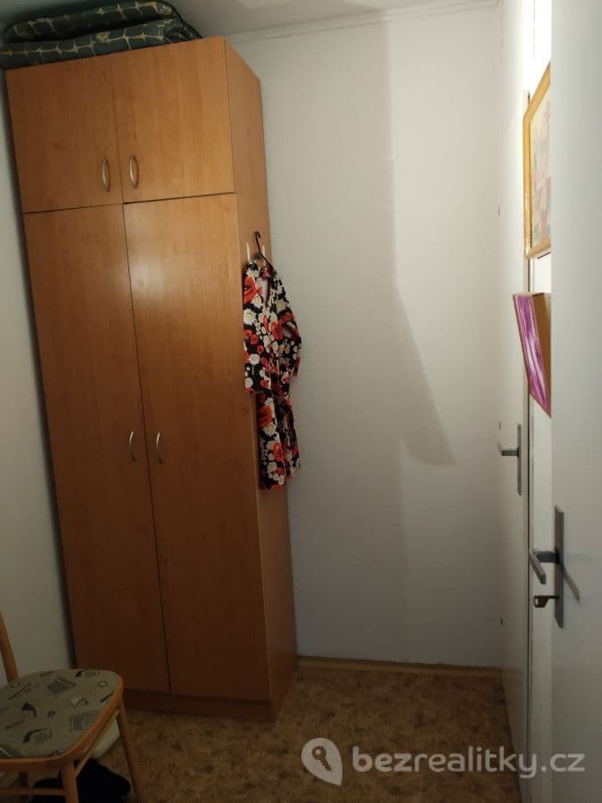 Prenájom bytu 1-izbový 40 m², Plevenská, Praha, Praha Prenájom bytu 1-izbový 40 m², Plevenská, Praha, Praha