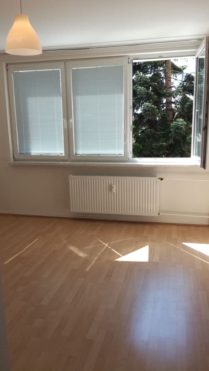 Prenájom bytu 1-izbový 26 m², Na Pastvisku, Opava, Moravskoslezský kraj Prenájom bytu 1-izbový 26 m², Na Pastvisku, Opava, Moravskoslezský kraj
