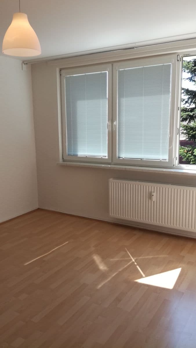 Prenájom bytu 1-izbový 26 m², Na Pastvisku, Opava, Moravskoslezský kraj Prenájom bytu 1-izbový 26 m², Na Pastvisku, Opava, Moravskoslezský kraj