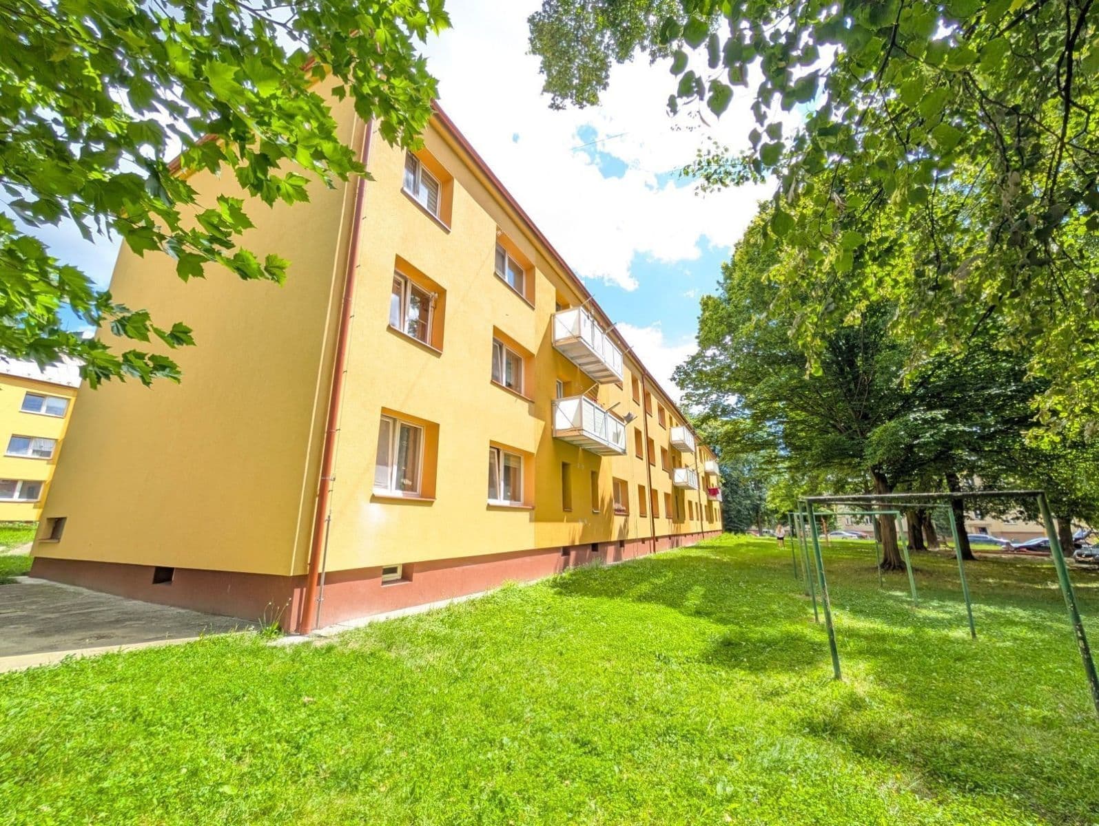 Prenájom bytu 2-izbový 37 m², Dukelská, Havířov, Moravskoslezský kraj Prenájom bytu 2-izbový 37 m², Dukelská, Havířov, Moravskoslezský kraj