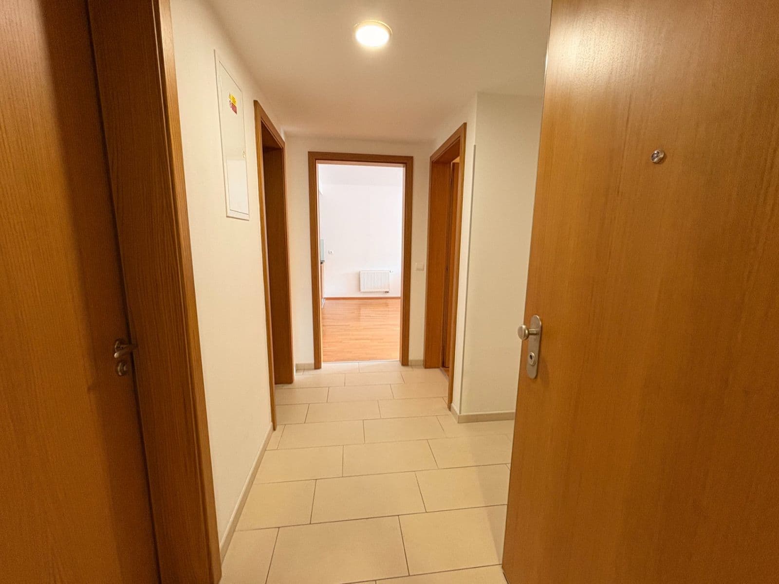 Prenájom bytu 2-izbový 75 m², Linhartova, Praha, Praha Prenájom bytu 2-izbový 75 m², Linhartova, Praha, Praha