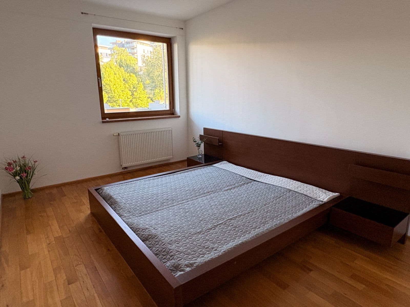 Prenájom bytu 2-izbový 75 m², Linhartova, Praha, Praha Prenájom bytu 2-izbový 75 m², Linhartova, Praha, Praha