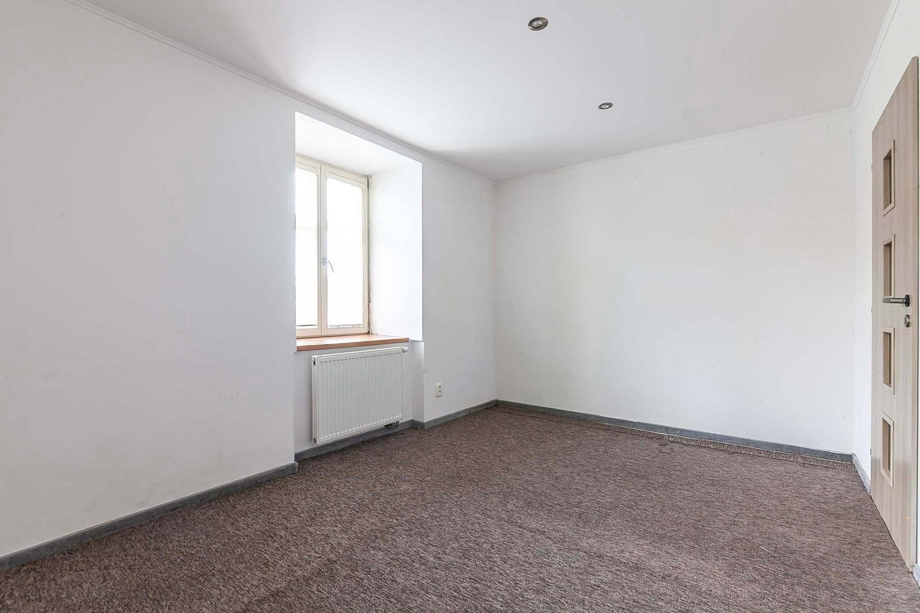 Predaj bytu 3-izbový 67 m², Školní, Chrastava, Liberecký kraj Predaj bytu 3-izbový 67 m², Školní, Chrastava, Liberecký kraj
