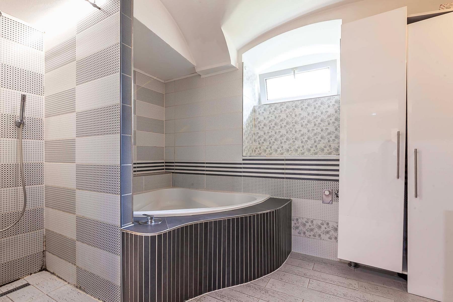 Predaj bytu 3-izbový 67 m², Školní, Chrastava, Liberecký kraj Predaj bytu 3-izbový 67 m², Školní, Chrastava, Liberecký kraj