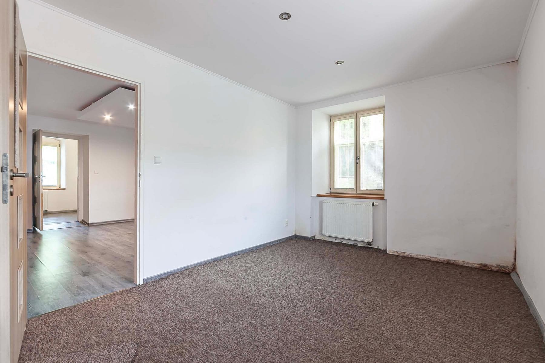 Predaj bytu 3-izbový 67 m², Školní, Chrastava, Liberecký kraj Predaj bytu 3-izbový 67 m², Školní, Chrastava, Liberecký kraj