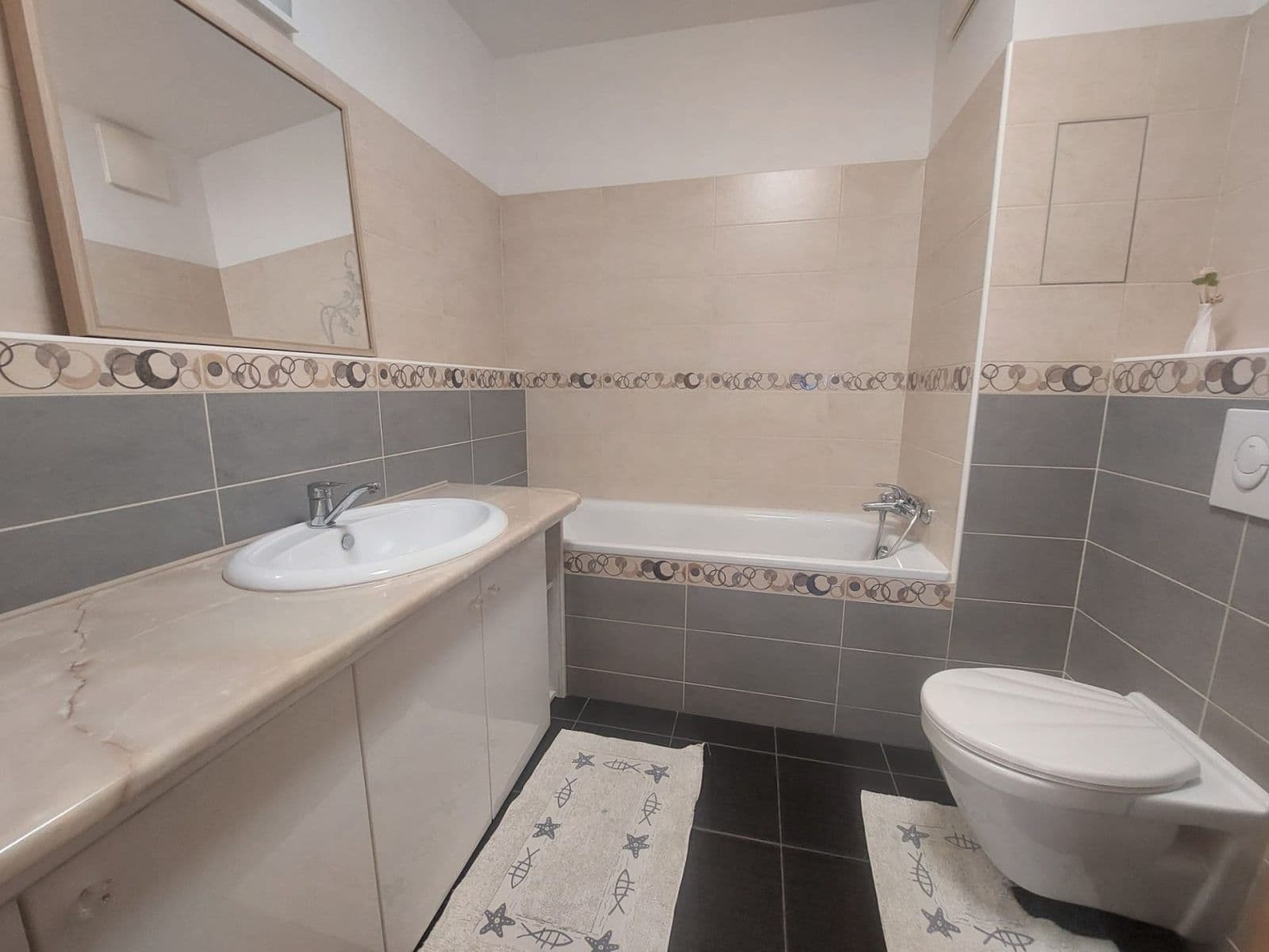 Prenájom bytu 2-izbový 60 m², Sousedíkova, Praha, Praha Prenájom bytu 2-izbový 60 m², Sousedíkova, Praha, Praha