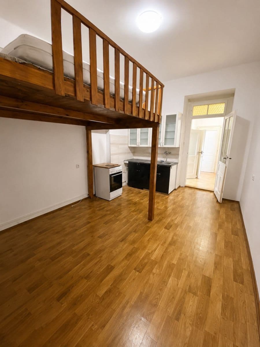 Prenájom bytu 2-izbový 50 m², Lužická, Praha, Praha Prenájom bytu 2-izbový 50 m², Lužická, Praha, Praha