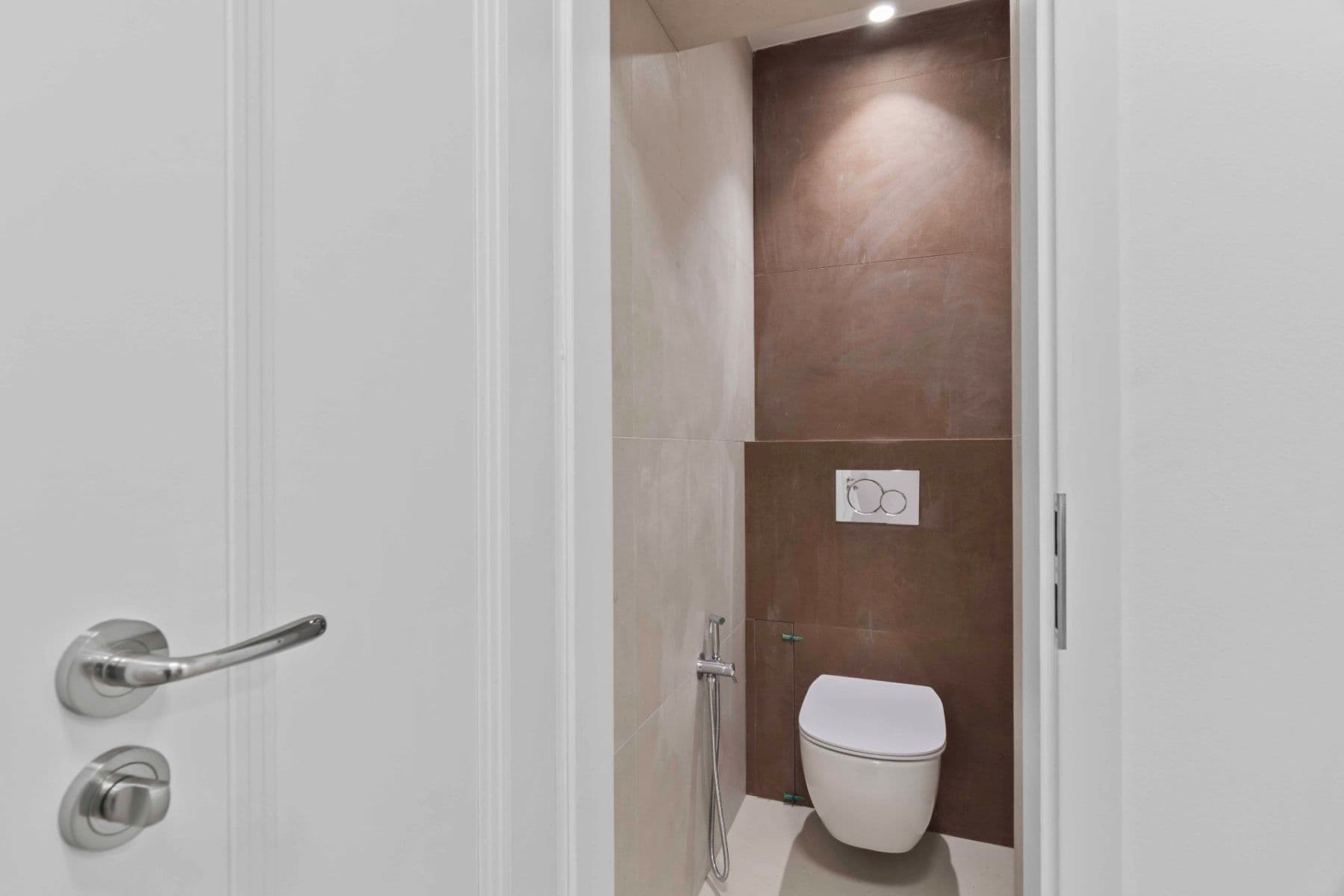 Prenájom bytu 4-izbový 87 m², Sezimova, Praha, Praha Prenájom bytu 4-izbový 87 m², Sezimova, Praha, Praha