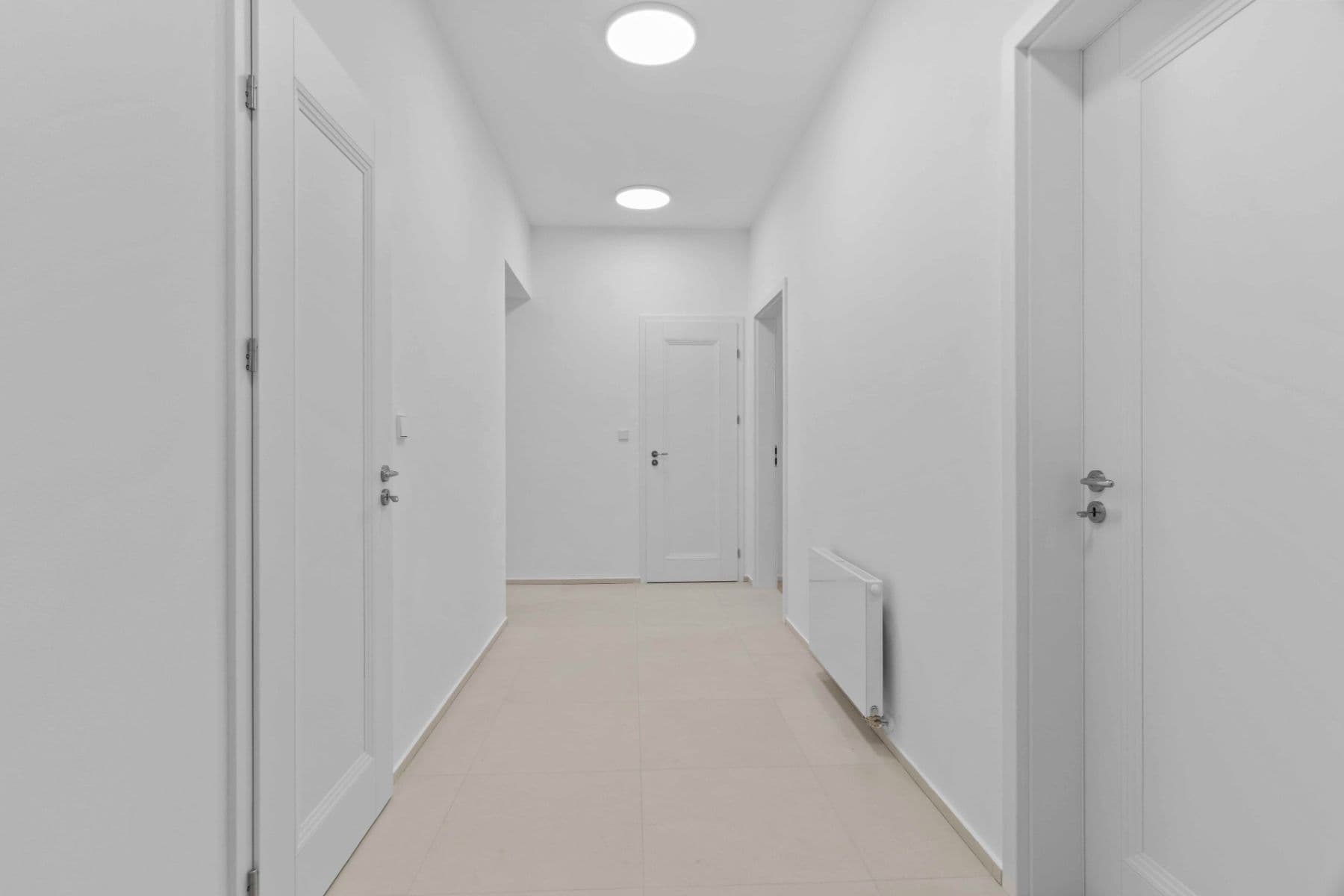 Prenájom bytu 4-izbový 87 m², Sezimova, Praha, Praha Prenájom bytu 4-izbový 87 m², Sezimova, Praha, Praha