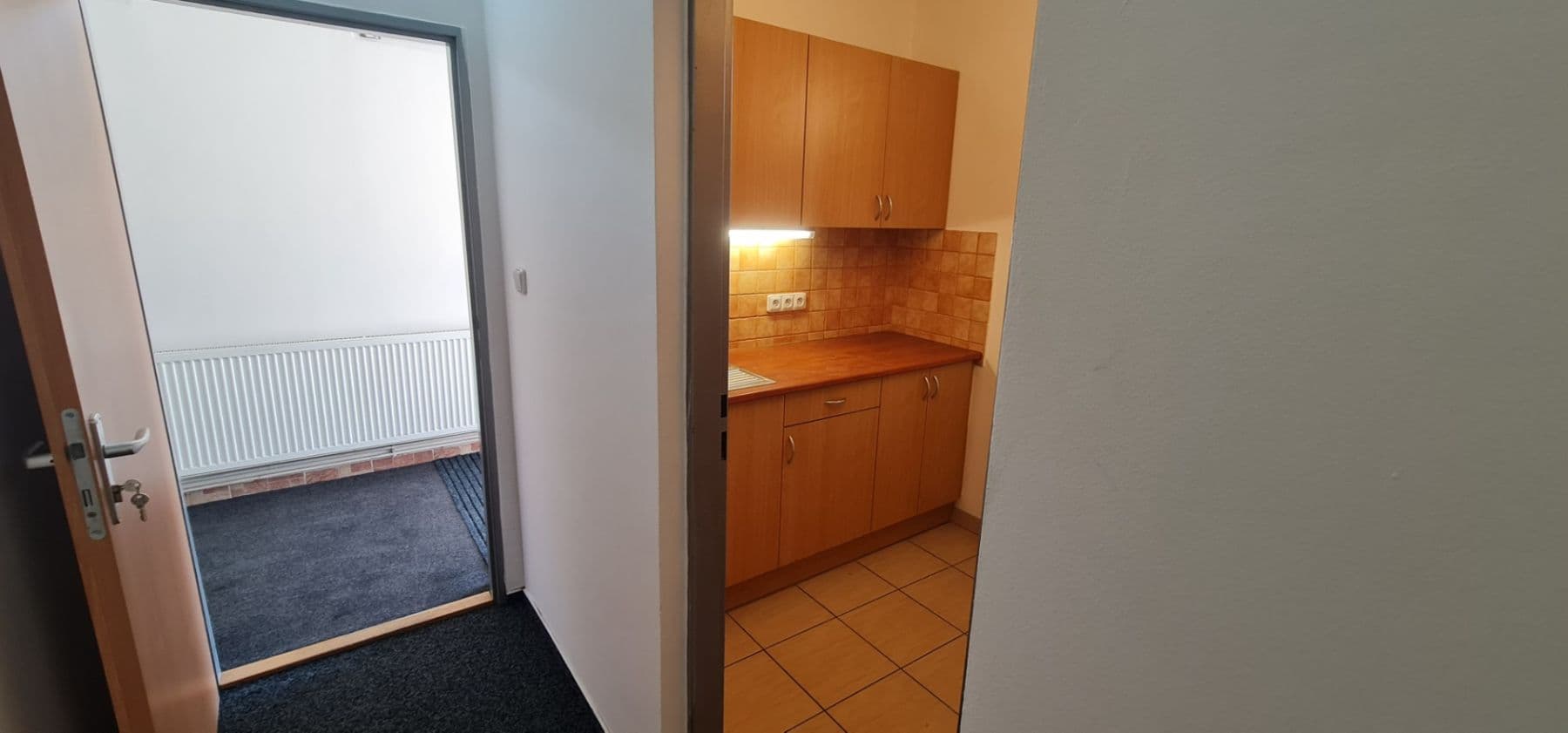 Prenájom kancelárie 60 m², Nad Porubkou, Ostrava, Moravskoslezský kraj Prenájom kancelárie 60 m², Nad Porubkou, Ostrava, Moravskoslezský kraj