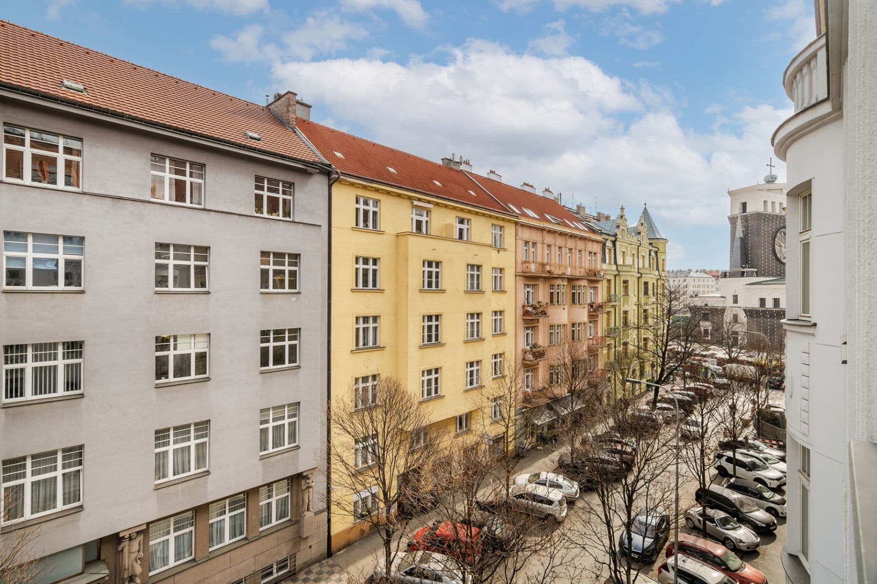 Prenájom bytu 3-izbový 109 m², Laubova, Praha, Praha Prenájom bytu 3-izbový 109 m², Laubova, Praha, Praha