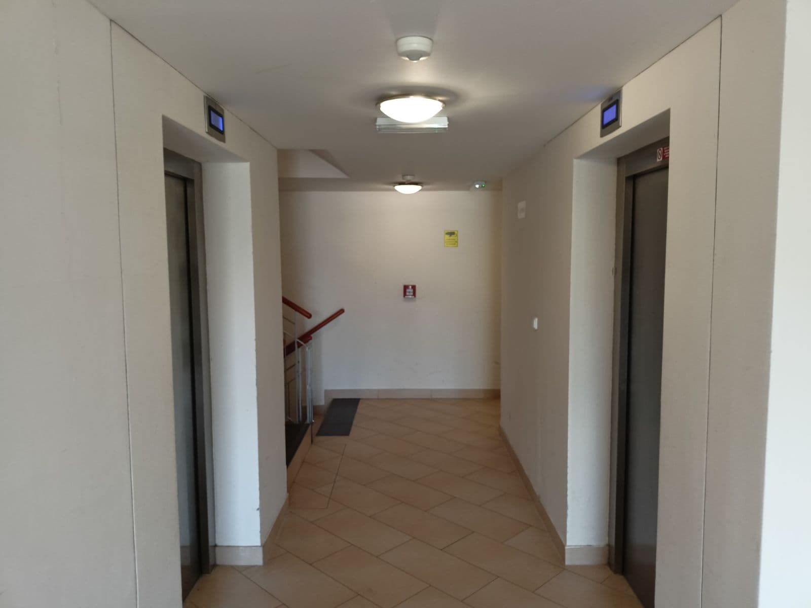 Prenájom bytu 1-izbový 35 m², Pavla Beneše, Praha, Praha Prenájom bytu 1-izbový 35 m², Pavla Beneše, Praha, Praha