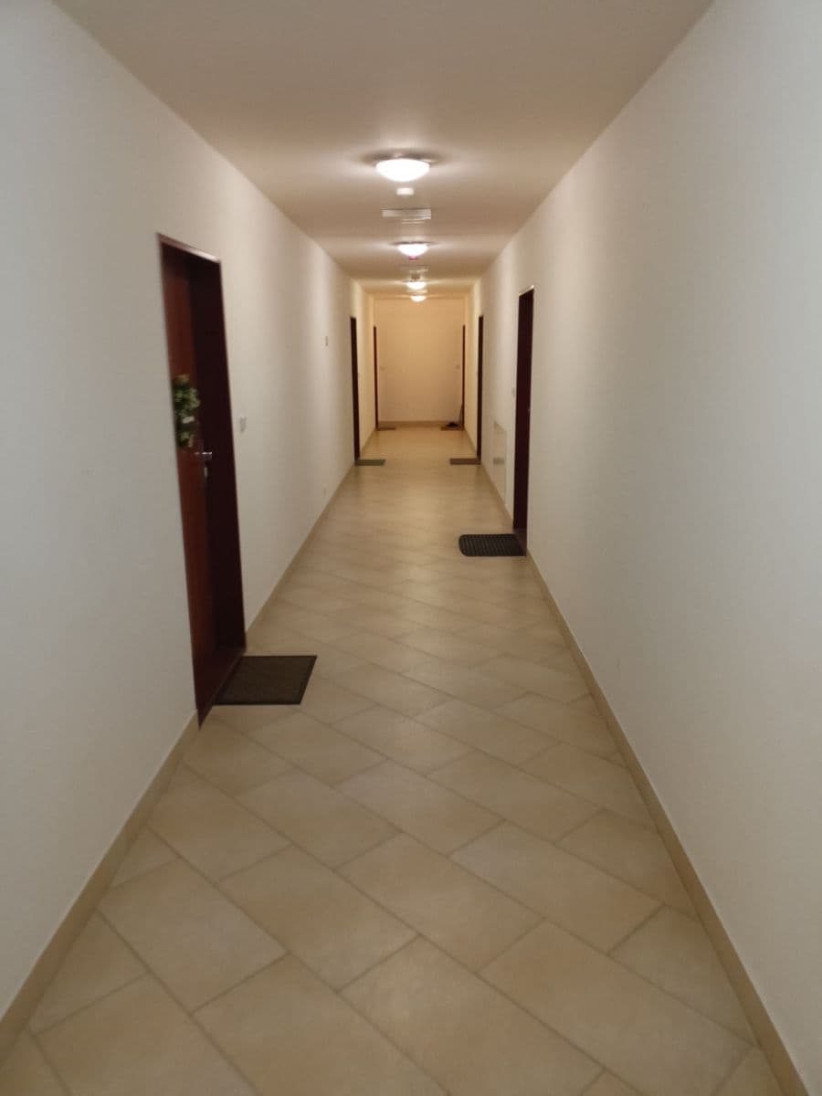Prenájom bytu 1-izbový 35 m², Pavla Beneše, Praha, Praha Prenájom bytu 1-izbový 35 m², Pavla Beneše, Praha, Praha