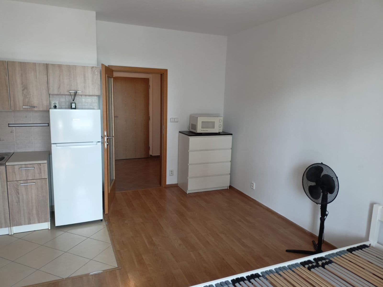 Prenájom bytu 1-izbový 35 m², Pavla Beneše, Praha, Praha Prenájom bytu 1-izbový 35 m², Pavla Beneše, Praha, Praha
