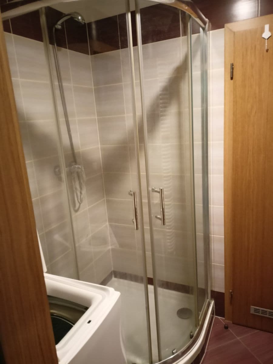 Prenájom bytu 1-izbový 28 m², Mantovská, Praha, Praha Prenájom bytu 1-izbový 28 m², Mantovská, Praha, Praha