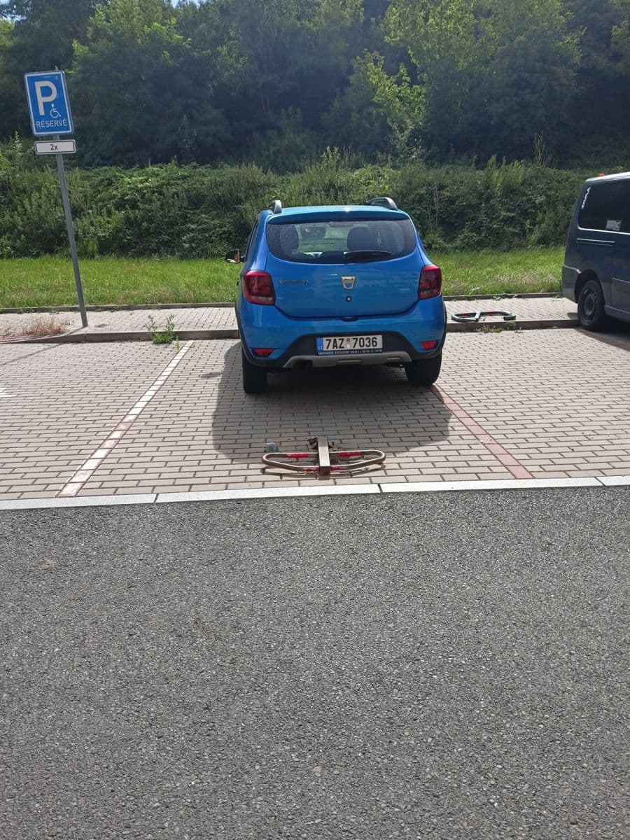 Prenájom bytu 1-izbový 28 m², Mantovská, Praha, Praha Prenájom bytu 1-izbový 28 m², Mantovská, Praha, Praha