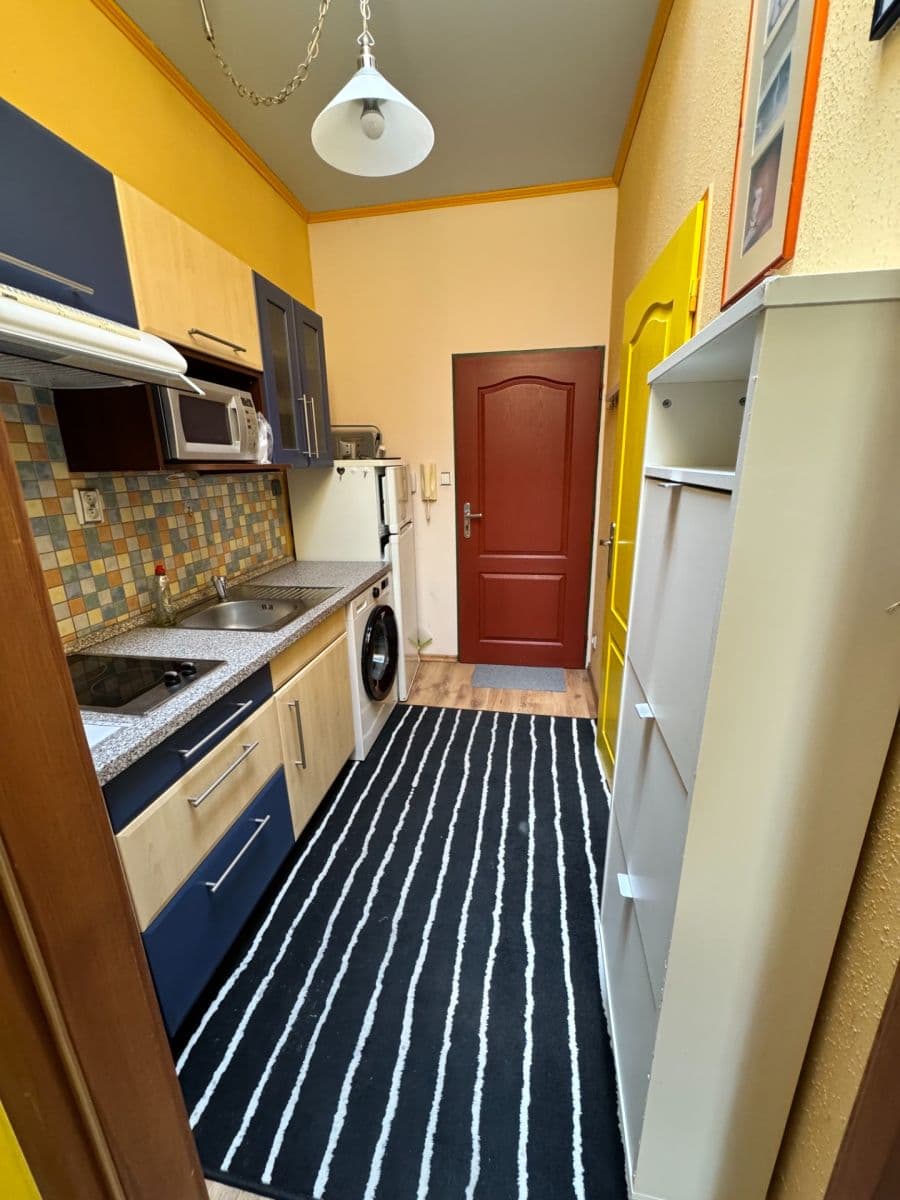 Prenájom bytu 1-izbový 30 m², V Zámku, Pozořice, Jihomoravský kraj Prenájom bytu 1-izbový 30 m², V Zámku, Pozořice, Jihomoravský kraj