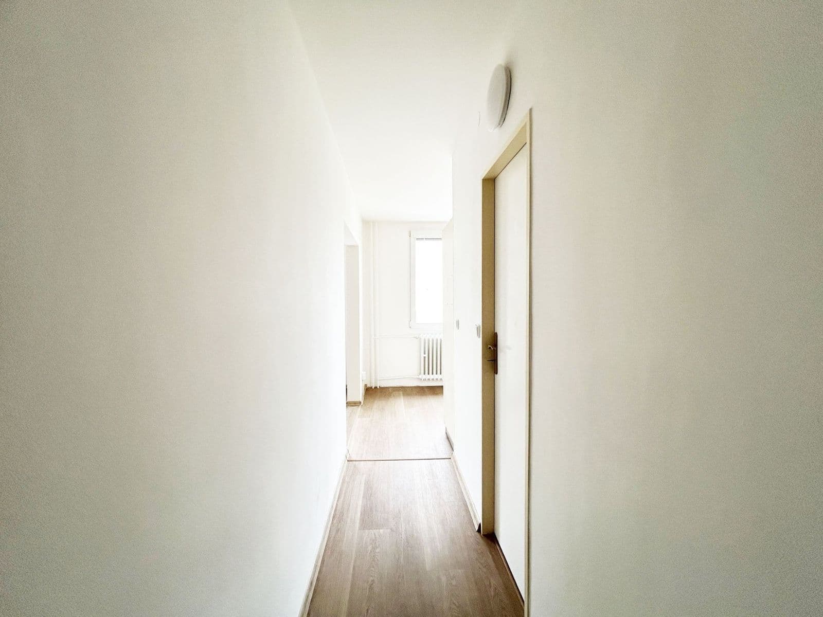 Prenájom bytu 3-izbový 84 m², Roháčova, Český Brod, Středočeský kraj Prenájom bytu 3-izbový 84 m², Roháčova, Český Brod, Středočeský kraj