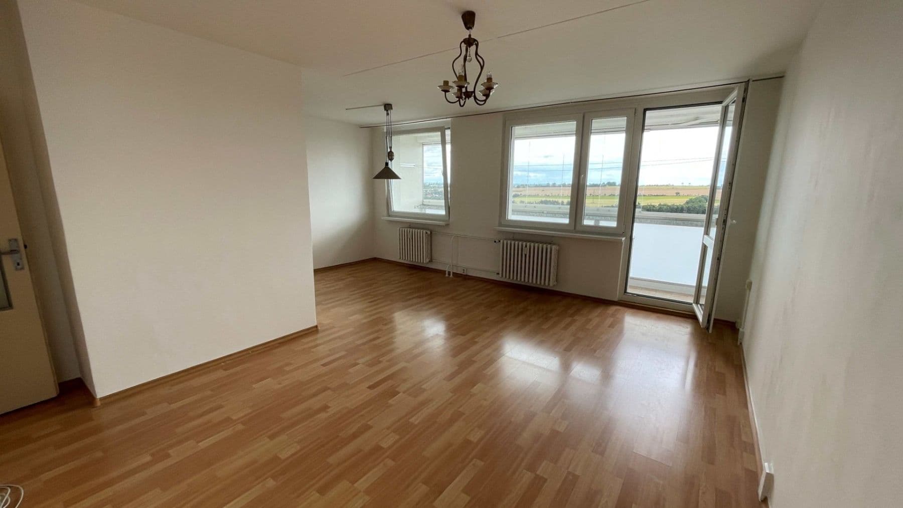 Prenájom bytu 3-izbový 76 m², Janského, Praha, Praha Prenájom bytu 3-izbový 76 m², Janského, Praha, Praha