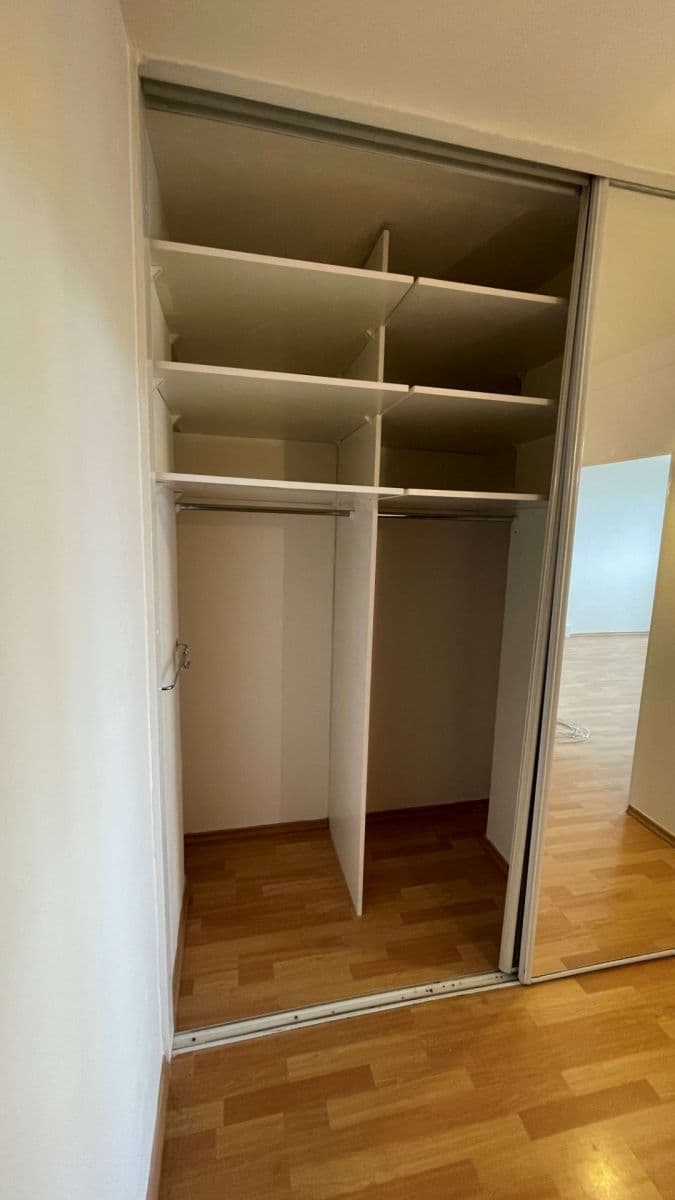 Prenájom bytu 3-izbový 76 m², Janského, Praha, Praha Prenájom bytu 3-izbový 76 m², Janského, Praha, Praha