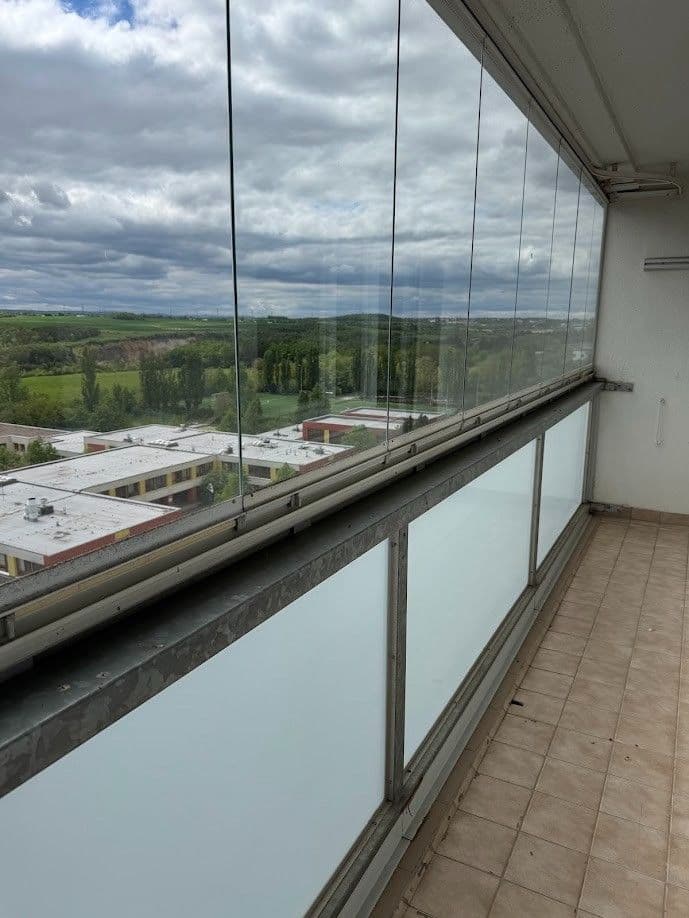 Prenájom bytu 3-izbový 76 m², Janského, Praha, Praha Prenájom bytu 3-izbový 76 m², Janského, Praha, Praha