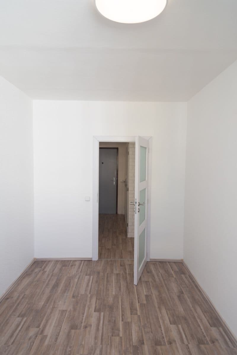 Prenájom bytu 2-izbový 48 m², Veslařská, Mělník, Středočeský kraj Prenájom bytu 2-izbový 48 m², Veslařská, Mělník, Středočeský kraj
